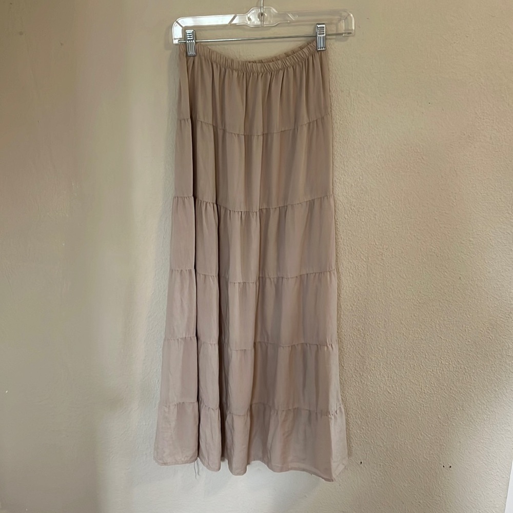 Brandy melville cream maxi skirt small